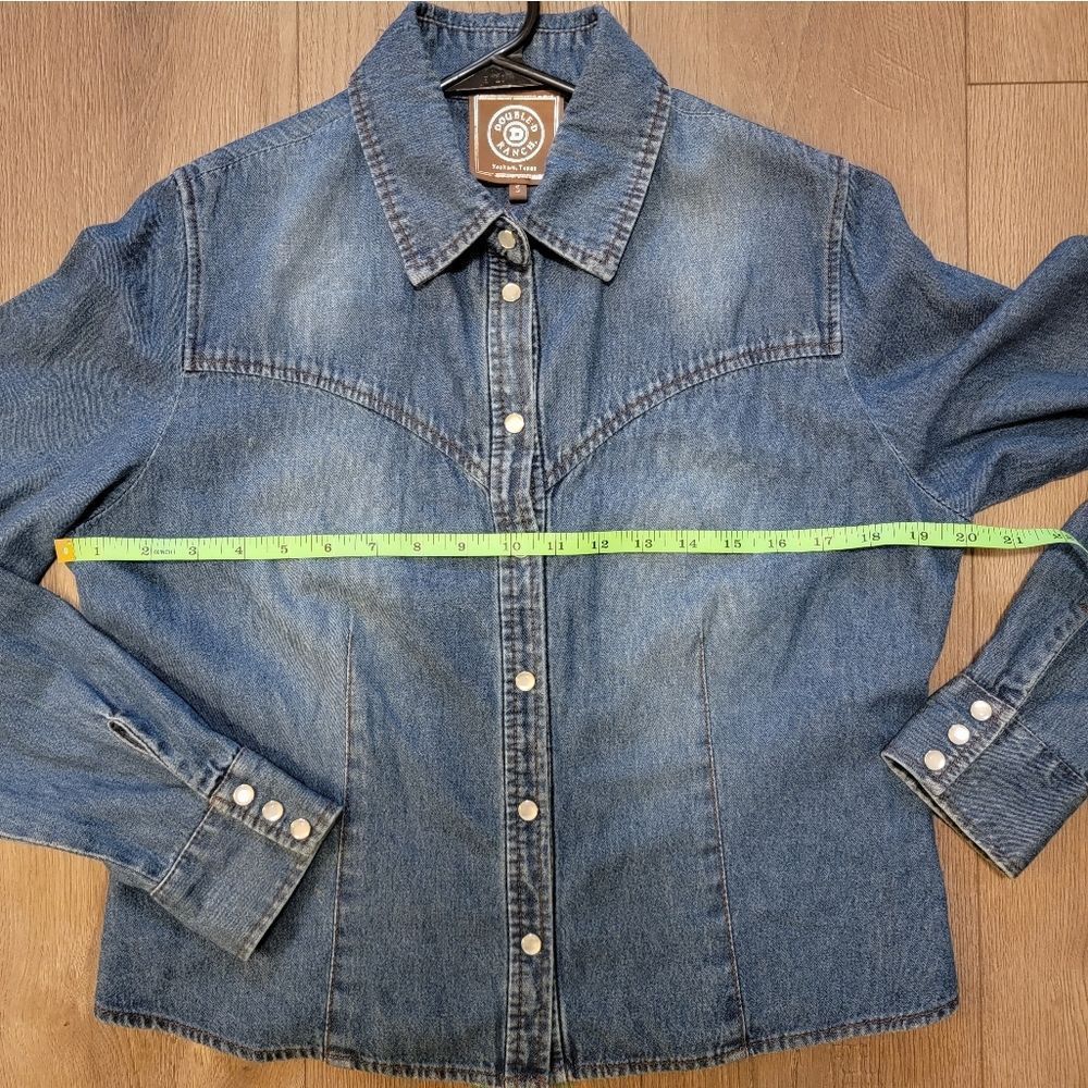 Double D Ranch Women's Denim Shirt S - Picture 8 of 8